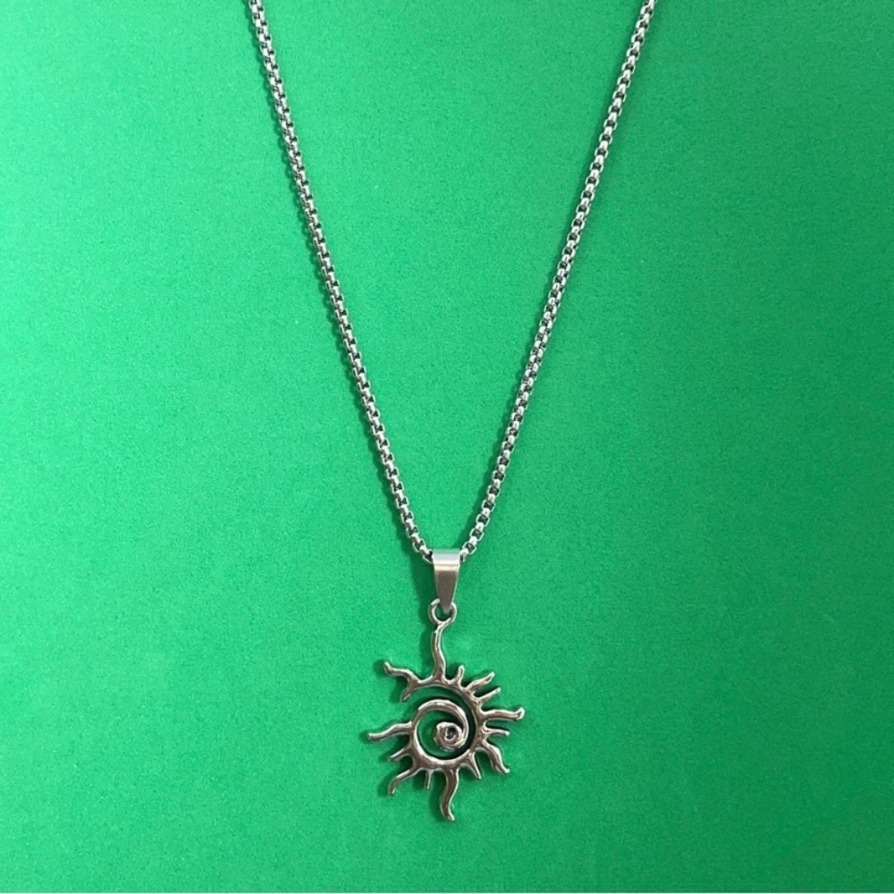 Sun Pendant Necklace for Men Women,Streetwear Unisex Hip Hop Punk Necklace